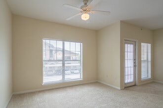 Cypress Creek at Reed Road Apartment Homes in Houston, TX - Building Photo - Interior Photo