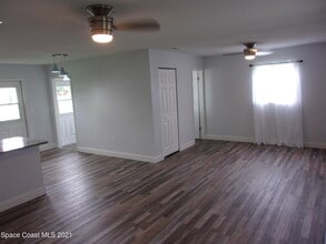 1240 N Singleton Ave in Titusville, FL - Building Photo - Building Photo