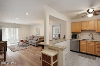 1015 Wedgewood Cir in Belford, NJ - Building Photo - Building Photo