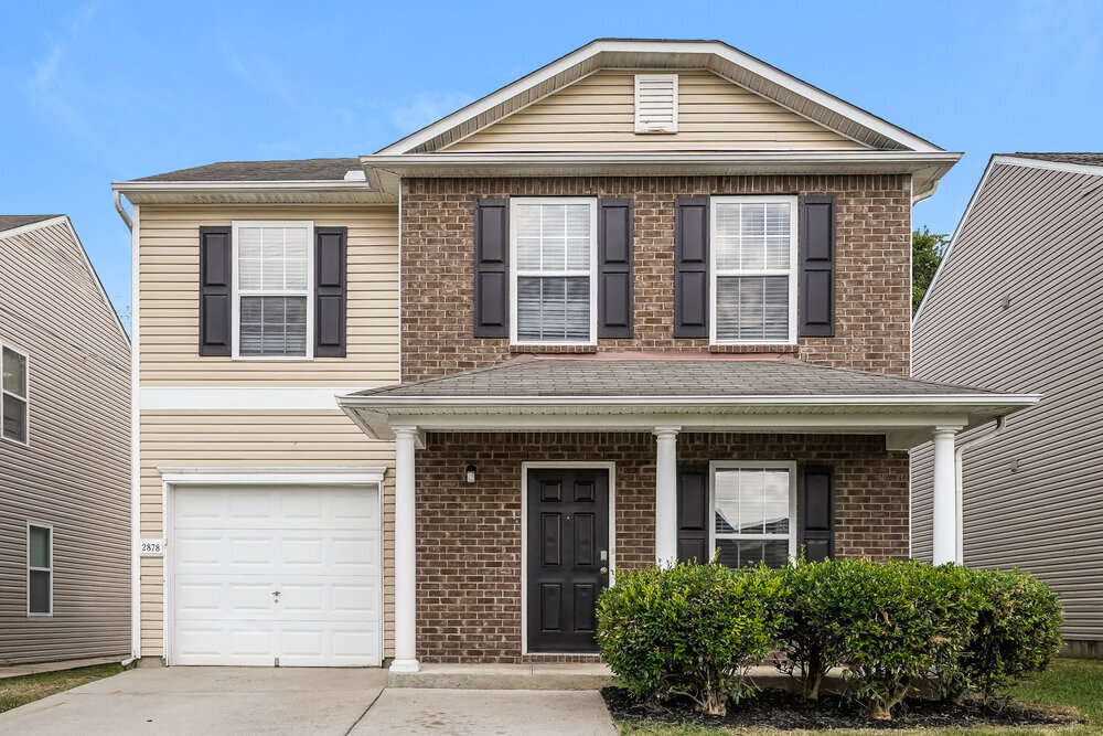 2878 Creekbend Dr in Nashville, TN - Building Photo