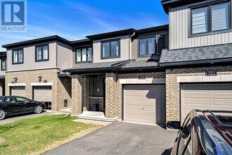 719 Doneraile Walk in Ottawa, ON - Building Photo - Building Photo
