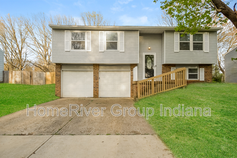 1411 Mutz Dr in Indianapolis, IN - Building Photo