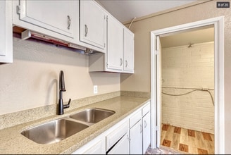 2430 W Glenrosa Ave in Phoenix, AZ - Building Photo - Building Photo