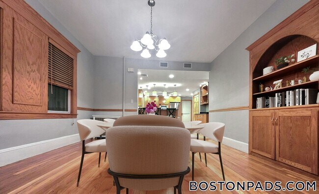 26 Gladstone St in Everett, MA - Building Photo - Building Photo