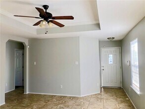 13020 Date Palm Trail in Elgin, TX - Building Photo - Building Photo