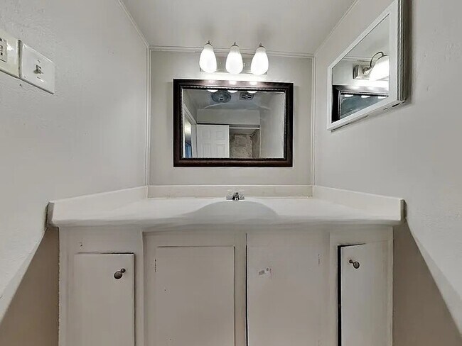 726 Silverstone Dr in Richardson, TX - Building Photo - Building Photo