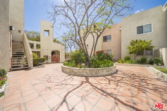 1425 W 12th St in Los Angeles, CA - Building Photo - Building Photo
