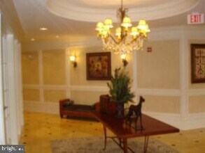 2655 Prosperity Ave in Fairfax, VA - Building Photo - Building Photo