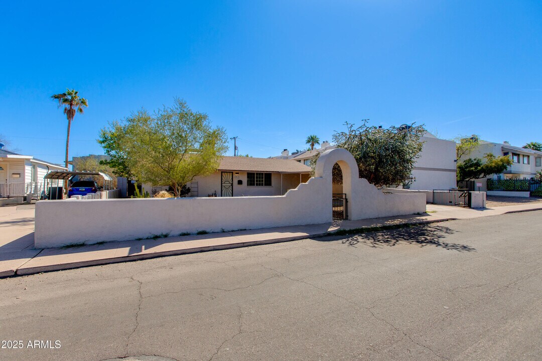 3423 N 14th St in Phoenix, AZ - Building Photo