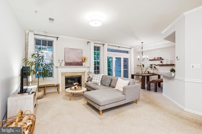 1334 Garden Wall Cir
