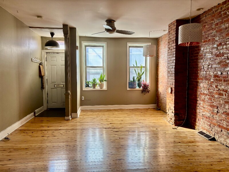 1509 N Lawrence St in Philadelphia, PA - Building Photo