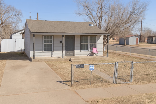 property at 3202 Baylor St