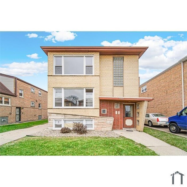 property at 7900 S Whipple St