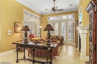 540 Snell Ct in Marco Island, FL - Foto de edificio - Building Photo