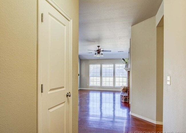 12414 S Cedar Ave in Jenks, OK - Building Photo - Building Photo