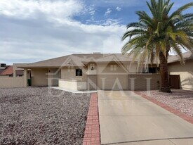 1612 Leisure World in Mesa, AZ - Building Photo