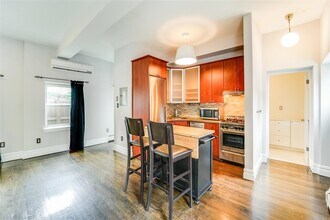 156 7th St in Hoboken, NJ - Building Photo - Building Photo