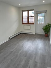 52-55-55 72nd St in Queens, NY - Building Photo - Building Photo