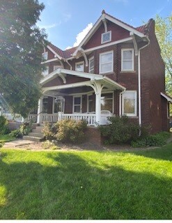 15518 Clifton Blvd in Lakewood, OH - Foto de edificio