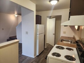 Heritage Glen Townhomes in Taylor, MI - Building Photo - Building Photo