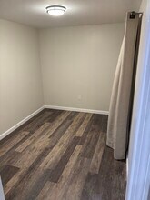 18 Pope St, Unit #2 in Hudson, MA - Foto de edificio - Building Photo