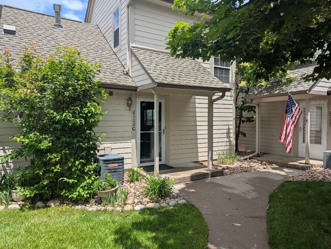 2102 S Victor St in Aurora, CO - Building Photo - Building Photo