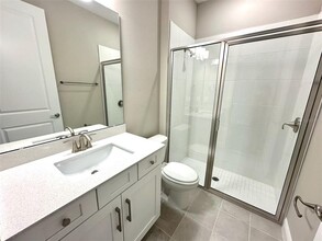 2122 Divot Dr in Daytona Beach, FL - Building Photo - Building Photo