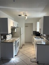 2236 Jackson St in Hollywood, FL - Building Photo - Building Photo