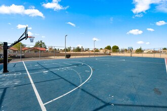 Woodlands West Townhomes in Lancaster, CA - Building Photo - Building Photo