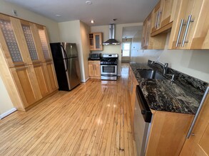 13 Messenger St, Unit 13M-2A 1Br in Providence, RI - Foto de edificio - Building Photo