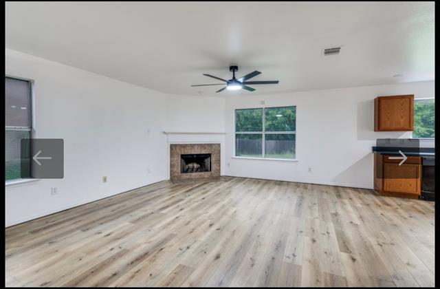 925 Blue Sky Dr in Arlington, TX - Building Photo - Building Photo