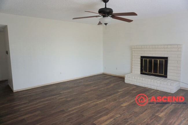 6404 Borage Ct in Bakersfield, CA - Building Photo - Building Photo