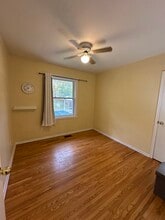 183 Grove Park Dr in Burlington, ON - Building Photo - Building Photo