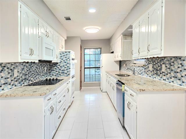 2506 Richland Dr in Garland, TX - Foto de edificio - Building Photo