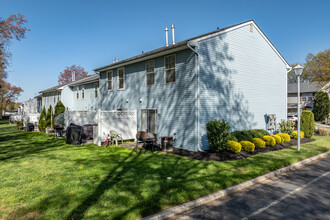 82 Cliffwood Ave in Cliffwood, NJ - Building Photo - Building Photo