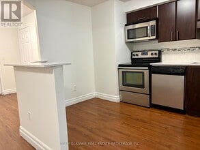 675 RICHMOND St in London, ON - Building Photo - Building Photo