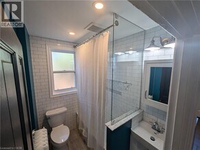 81 Dunsmure Rd in Hamilton, ON - Building Photo - Building Photo