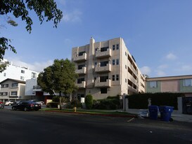 5827 Carlton Way Apartamentos