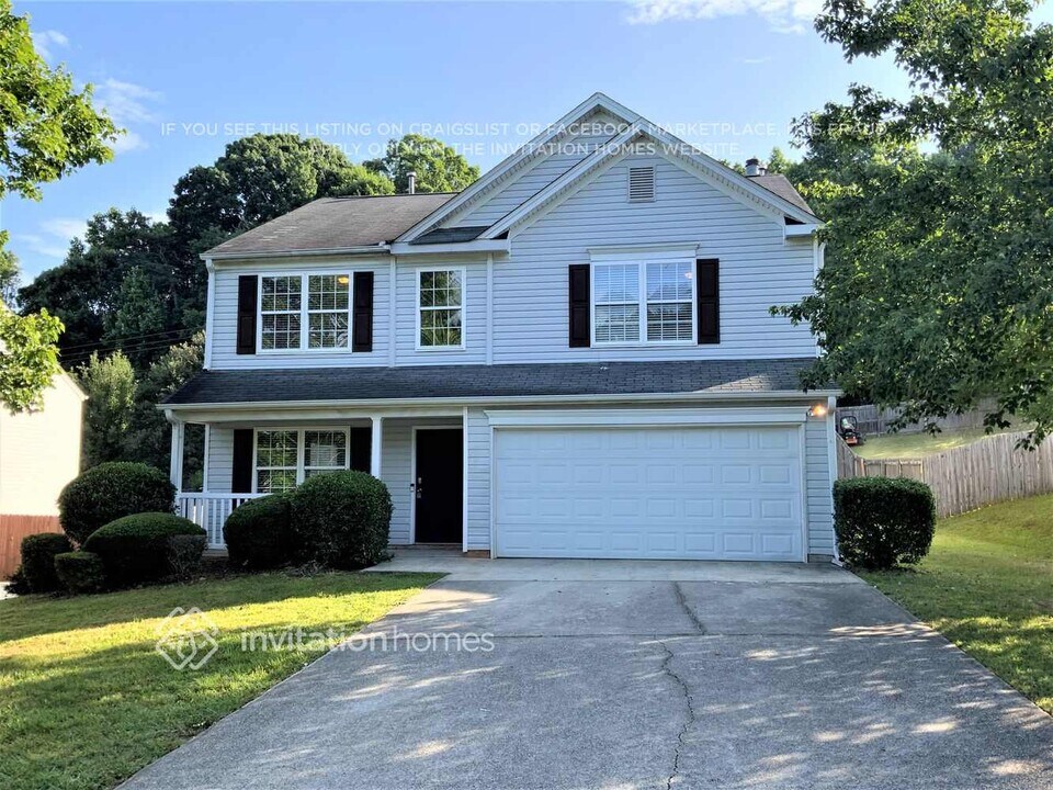 6718 Brookfield Way in Douglasville, GA - Building Photo