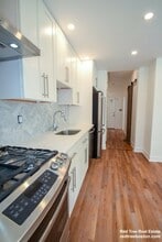 32 Cedar St in Boston, MA - Building Photo - Building Photo