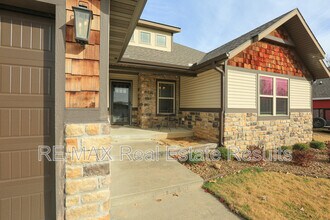 1000 Peak St in Cave Springs, AR - Building Photo - Building Photo