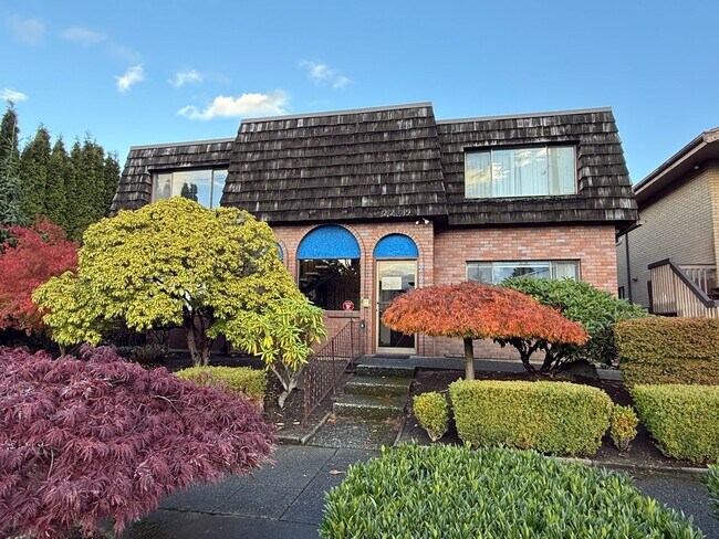 2209 Colby Ave-Unit -3 in Everett, WA - Building Photo - Building Photo