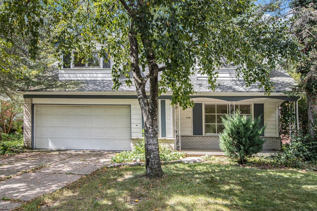 2349 Georgetown Blvd