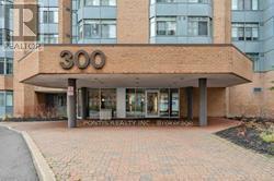 300 Webb Dr in Mississauga, ON - Building Photo - Building Photo