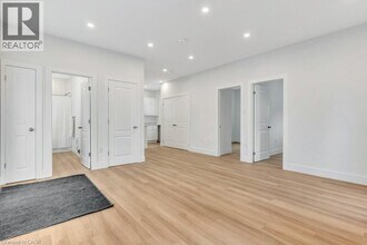 67 Kimberly Crescent in Kitchener, ON - Building Photo - Building Photo