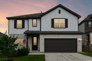 12211 Vista Flats in Live Oak, TX - Building Photo