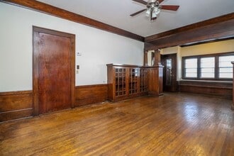 1111 E Walnut St in Columbia, MO - Building Photo - Building Photo