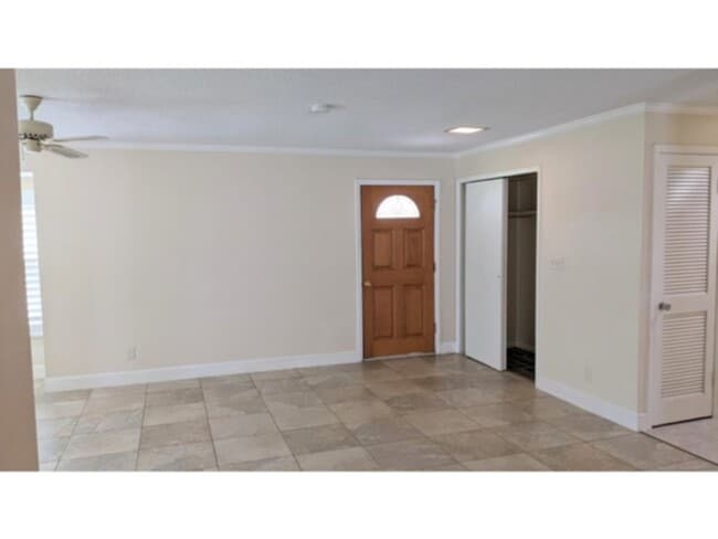 7 Cooper Ln in Palm Coast, FL - Building Photo - Building Photo