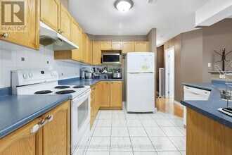 3265 St Joseph Blvd in Ottawa, ON - Building Photo - Building Photo