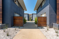 858-860 3rd Street in Santa Monica, CA - Foto de edificio - Building Photo